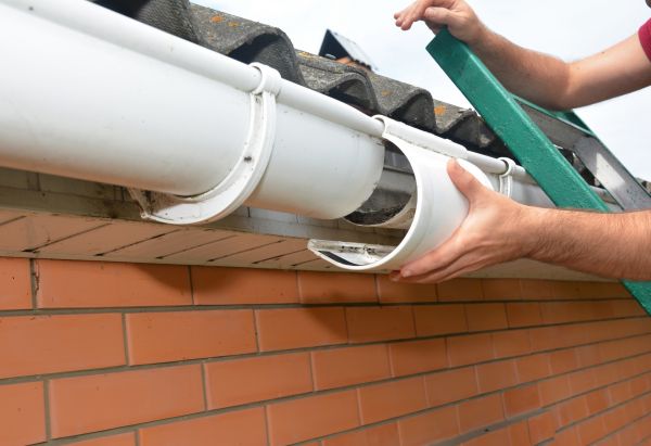 Cost of Gutter Maintenance in Tooele