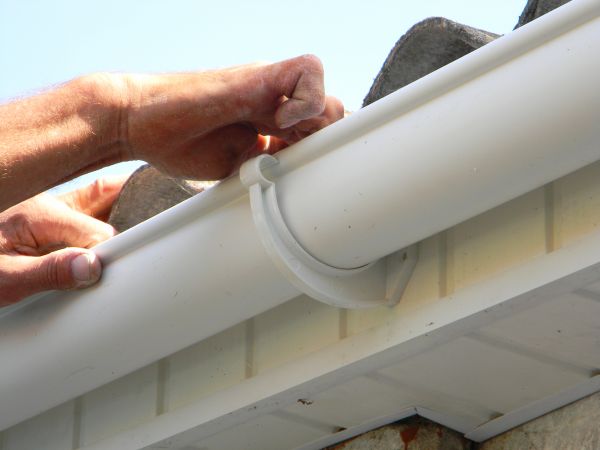 Cost of Plastic Gutter Repair in Tooele