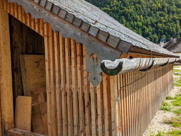 Cost of Wood Gutter Installation in Tooele